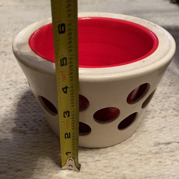 Red Circle Cut Retro Style Pot. - Picture 3 of 4